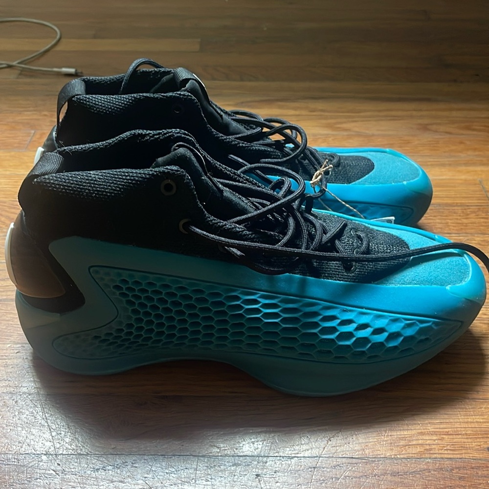 *BRAND NEW* adidas Anthony Edwards 1 “New Wave”